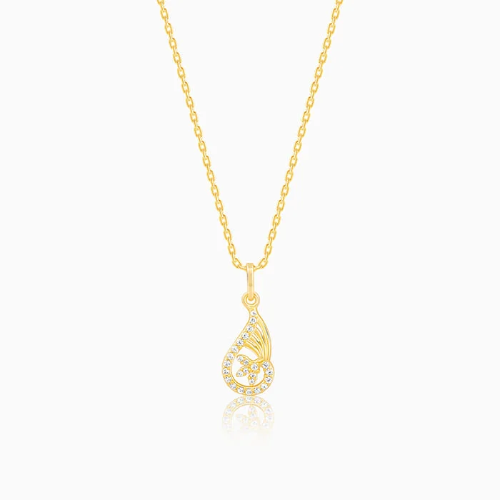 Best necklaces and pendants with rose gold for a warm and romantic appeal-Golden Aria Pendant with Link Chain