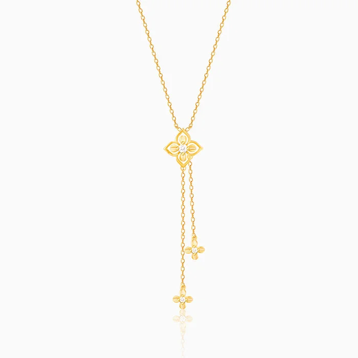 Beautiful necklaces and pendants with diamond halo settings for extra brilliance-Golden Artsy Floral Necklace