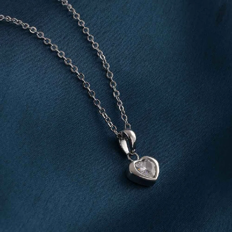 Trendy necklaces and pendants with geometric shapes for a modern aesthetic-Bejeweled Heart Necklace