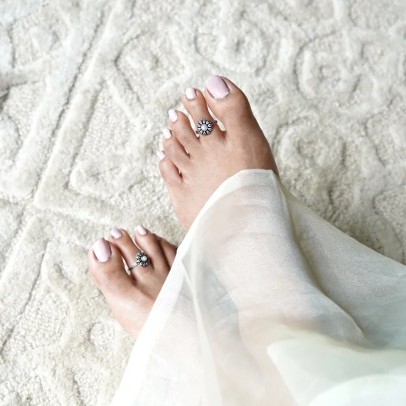 Rings with rainbow moonstone for color play -Teejh Siya White Stone Silver Oxidised Toe Rings