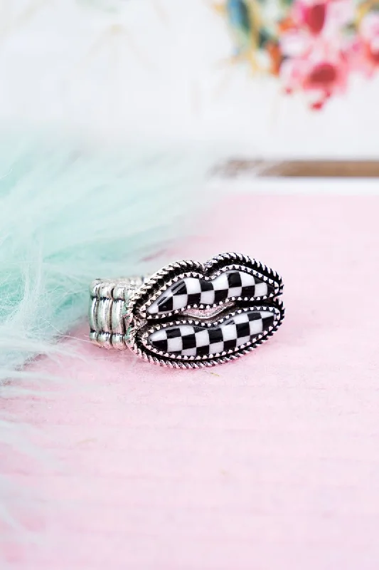 Rings with rose quartz for soft romance -TIPI Black Checkered Lips Stretch Ring