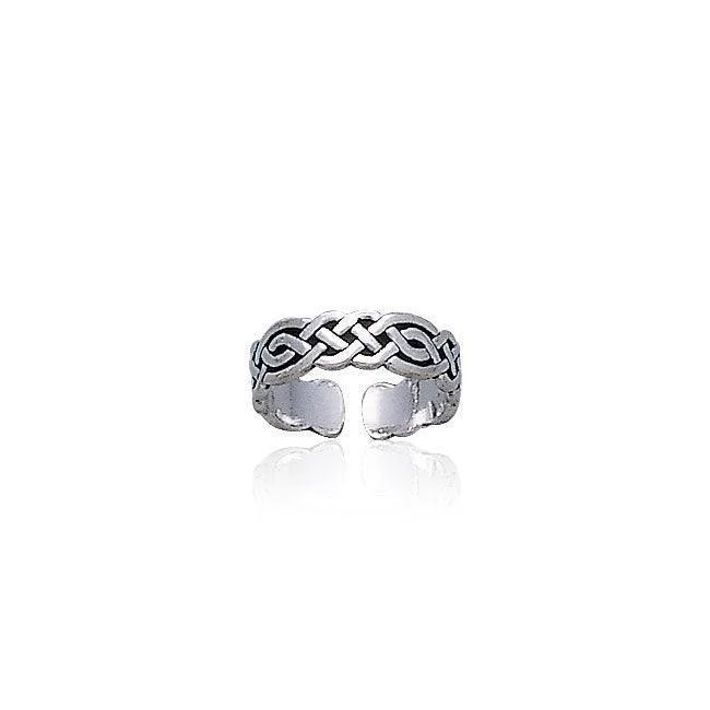 Rings with carved onyx for bold sleekness -Celtic Knotwork Sterling Silver Toe Ring TR606